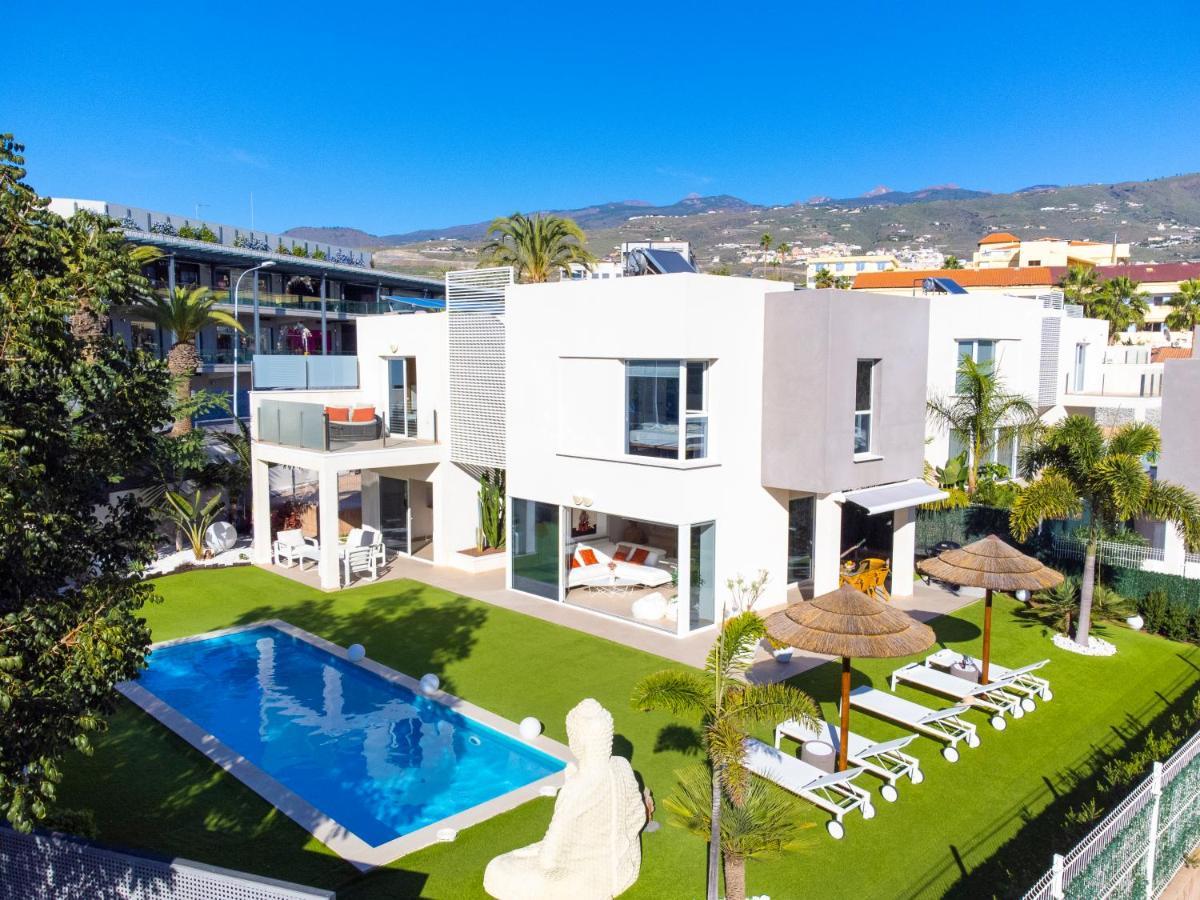 Villa Oasis Buddha Garden By Sunkeyrents 아데제 외부 사진