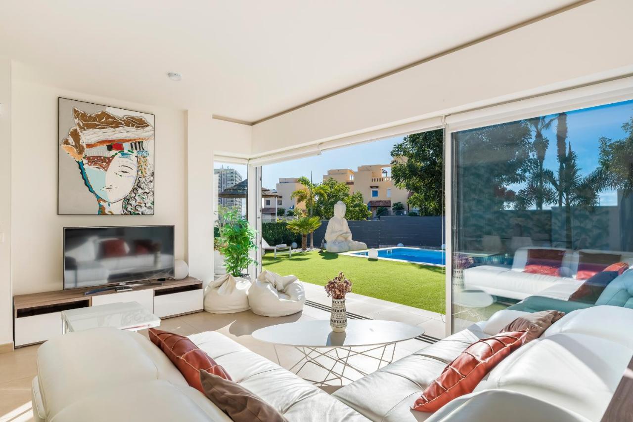 Villa Oasis Buddha Garden By Sunkeyrents 아데제 외부 사진