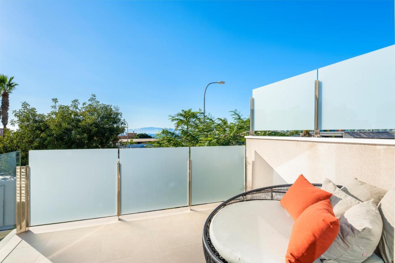 Villa Oasis Buddha Garden By Sunkeyrents 아데제 외부 사진