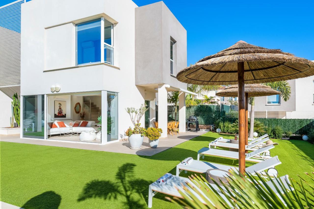 Villa Oasis Buddha Garden By Sunkeyrents 아데제 외부 사진